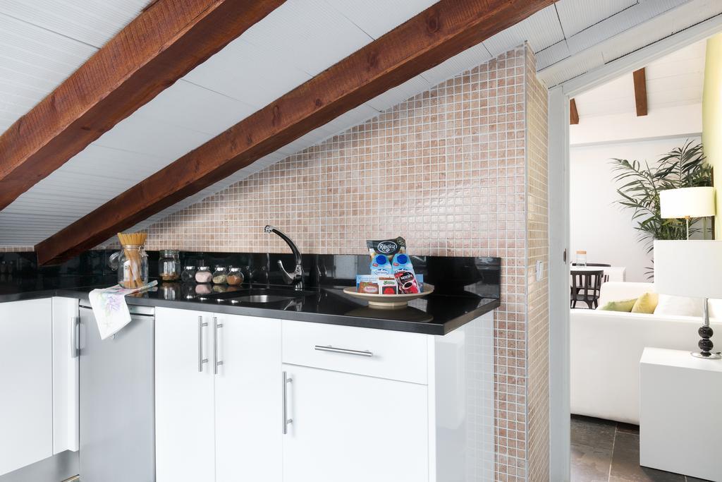 Carretas Attics Apartments Madrid Exterior photo