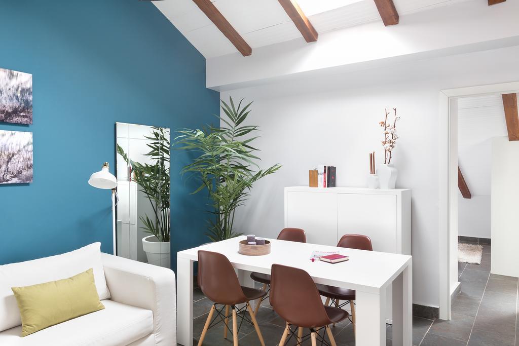 Carretas Attics Apartments Madrid Exterior photo